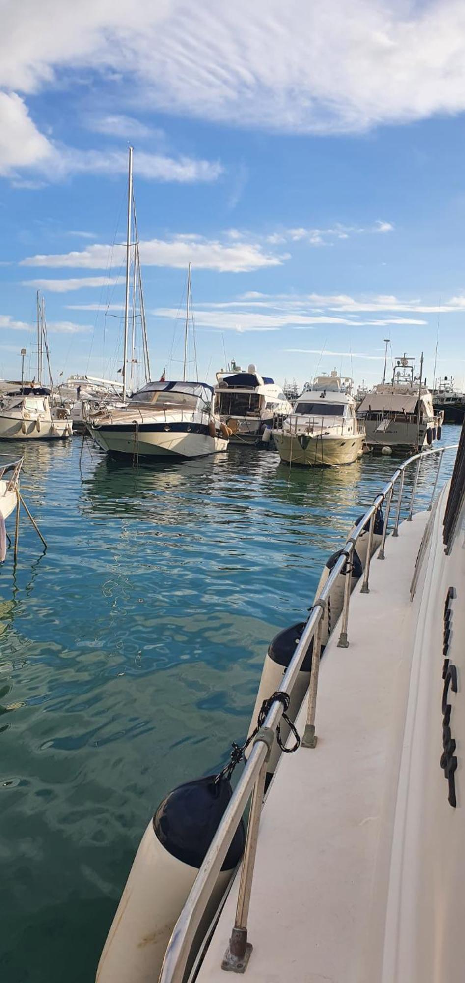 Salerno Yacht Hotel Szoba fotó